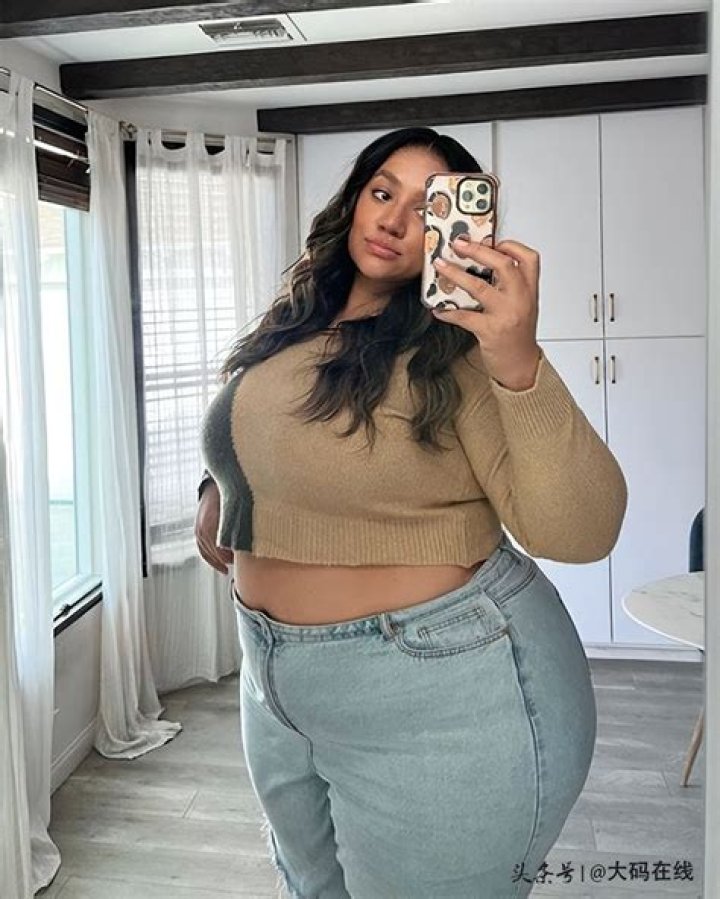 Erica Lauren Height, Weight, Net Worth, Age, Birthday, Wikipedia, Who, Nationality, Biography