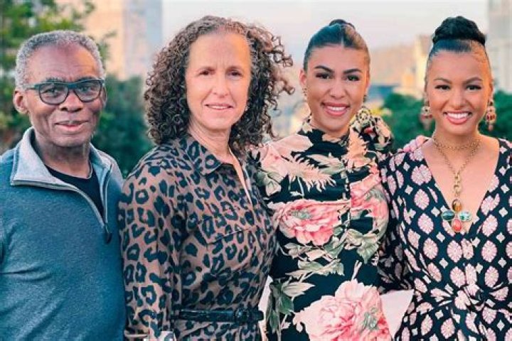 Erin Andrews Siblings: Meet her Sister Kendra Andrews