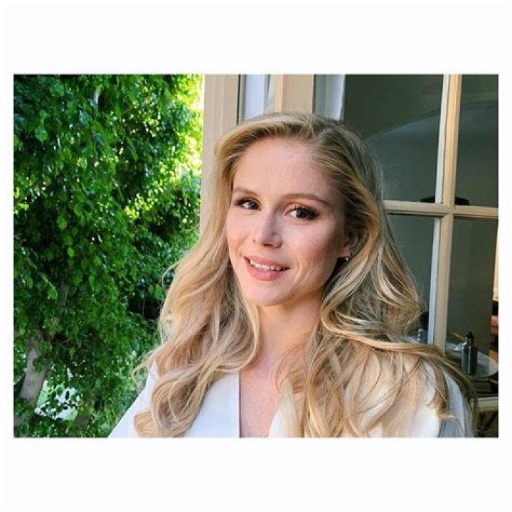 Erin Moriarty (Actress) Wiki, Bio, Age, Height, Weight, Boyfriend, Net Worth, Career, Films, Movies, Facts