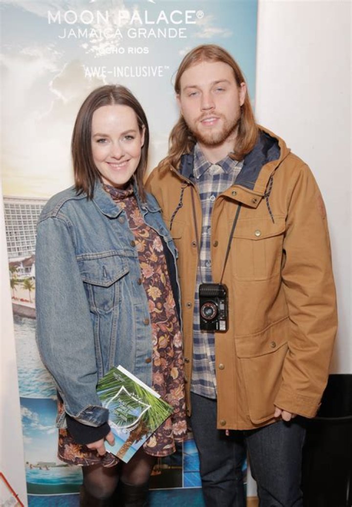 Ethan DeLorenzo Age And Wikipedia: Meet Jena Malone Fiance