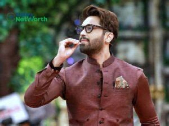 Fahad Mustafa Net Worth, Height, Age, Wiki, Biography, Wife, Parents & More