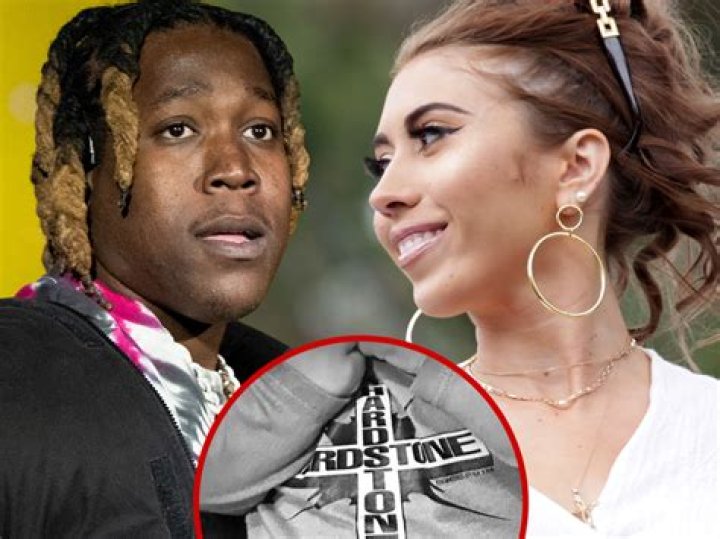 Fans Believes Kali Uchis Is Born To Hispanic Parents – Who Is Her Boyfriend?