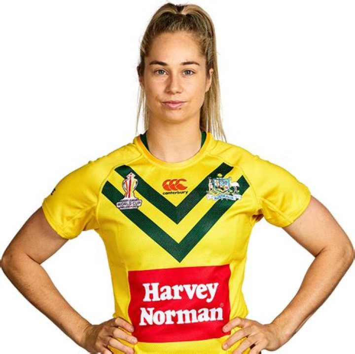 
Female Rugby Player Kezie Apps Partner Craig Dunham Provides Her The Much Needed Moral Support 