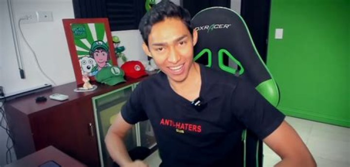 Fernanfloo Height, Weight, Net Worth, Age, Birthday, Wikipedia, Who, Nationality, Biography