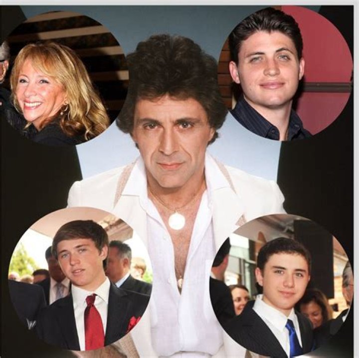 Frankie Valli Biography, Net Worth, Daughter, Age, Height, Wiki, Wife, Family