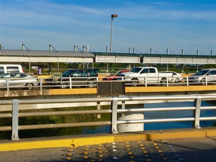 
Gateway International Bridge, Brownsville: Texas authorities on high alert as Title 42 ends 