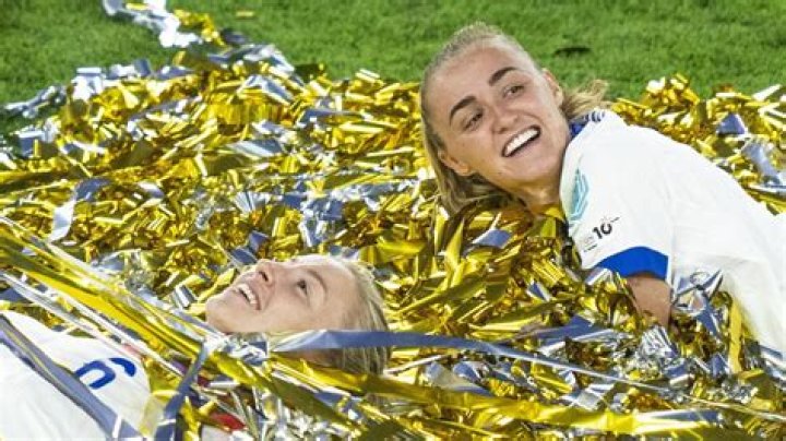 Georgia Stanway Partner: Lioness Footballer Is Officially Dating AFL Star Olly Ashall-Bott