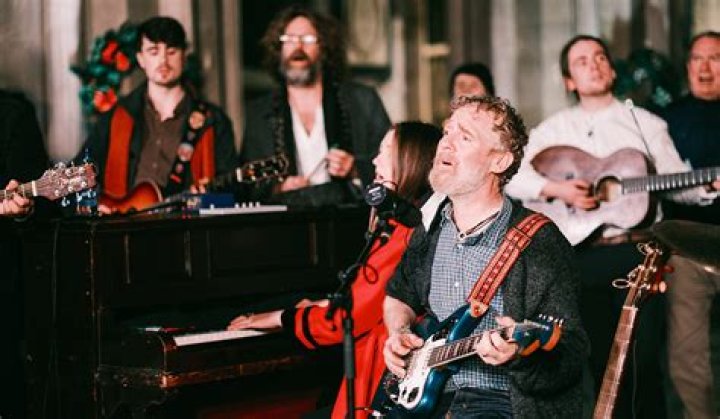 Glen Hansard Partner Maire Saaritsa Gave Him The Joy of Becoming A Dad At The Age of 52