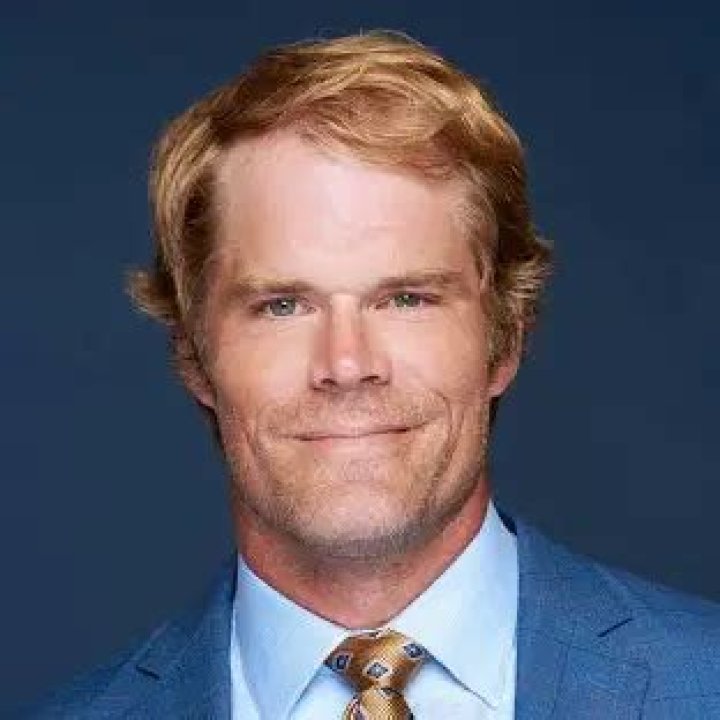
Greg Olsen Made a Net Worth Of $16 Million, Career Earnings Breakdown 