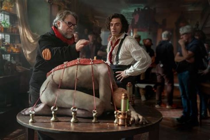Guillermo del Toro House: Where does Guillermo del Toro live?