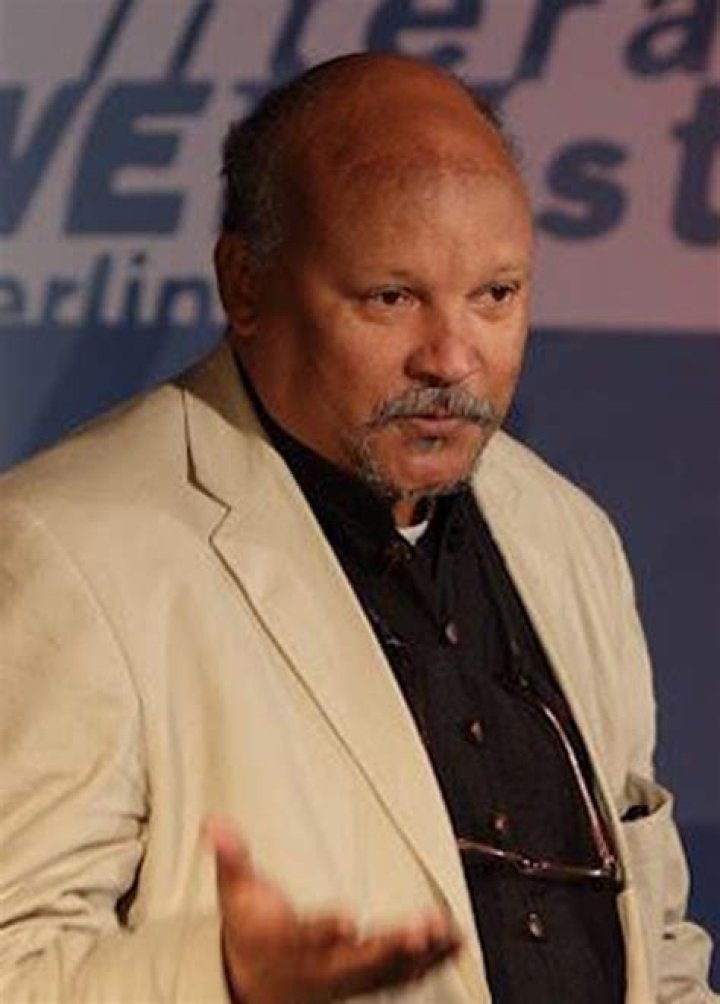 Hama Tuma’s biography, net worth, fact, career, awards and life story