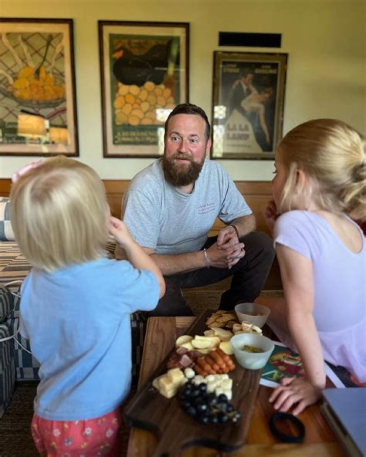 Helen Napier Age, Height, Parents, Instagram