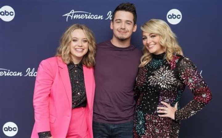 Here Is Why Fans Assume Leah Marlene From American Idol Might Have A Girlfriend