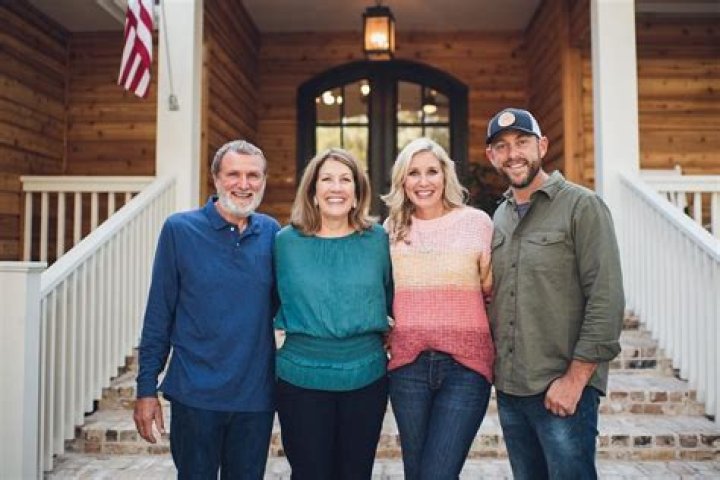 HGTV: Who Are Jenny Marrs Parents? Meet Her Mother Joan Smith & Father Steve Smith