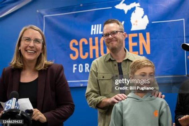 Hillary Scholten Husband, Wikipedia, Biography, Age, Net Worth, Political Party, Family