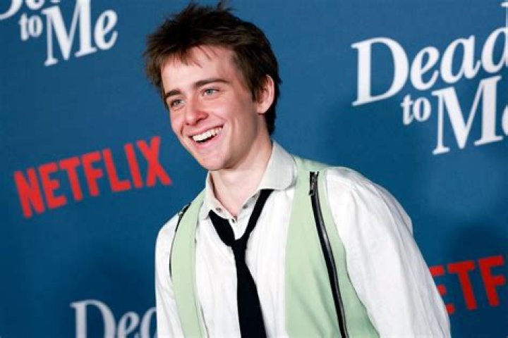 How did Andrew McCarthy get into acting? Is Sam McCarthy related to Andrew McCarthy?