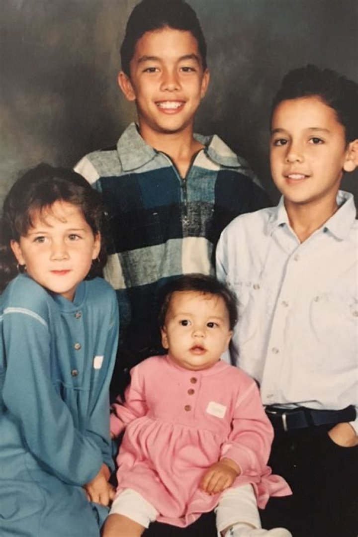 How Many Siblings Does Marco Antonio Solis Have?