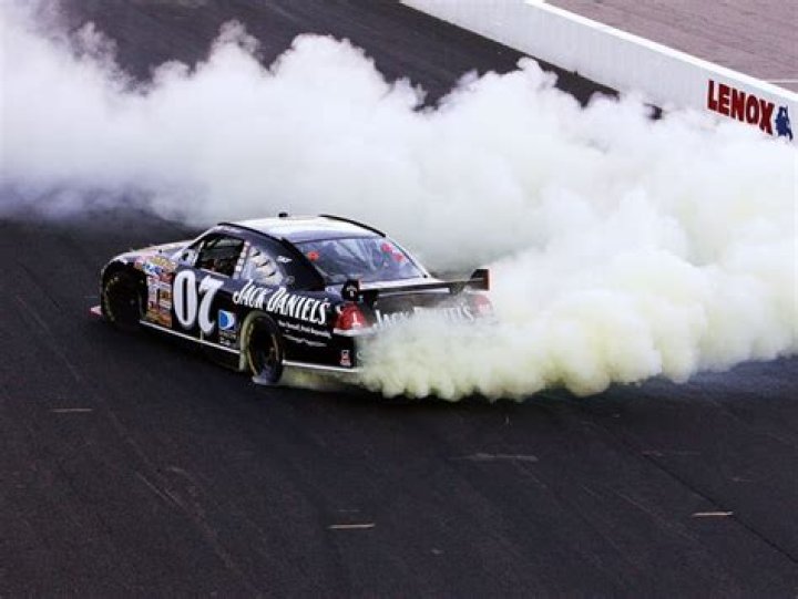 How much does Clint Bowyer make a year?