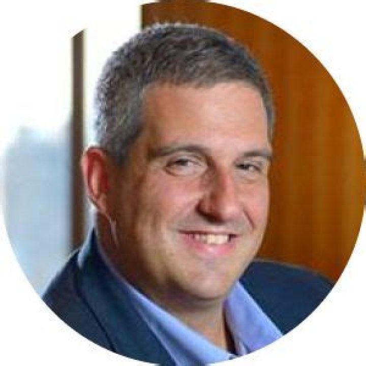 How Much Money Does Larry Robbins Make? Latest Larry Robbins Net Worth Income Salary