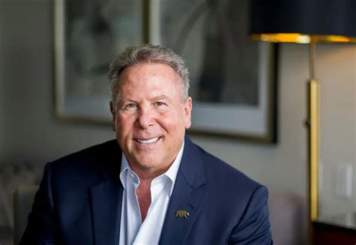 How Much Money Does Stephen Cloobeck Make? Latest Stephen Cloobeck Net Worth Income Salary