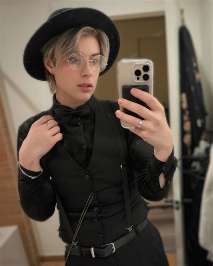 How Old is Daman Mills? Age, Instagram, Wiki, Biography, Net Worth, Family