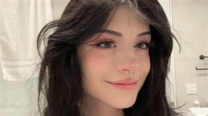 How Old Is Hannah Owo On Onlyfans? Was Her Pictures Exposed