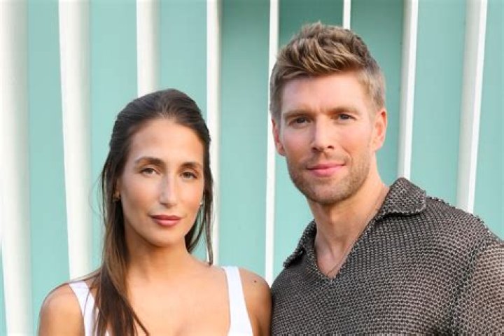 How Old Is Kyle Cooke Wife Amanda Batula? Meet The Winter House Cast On Instagram