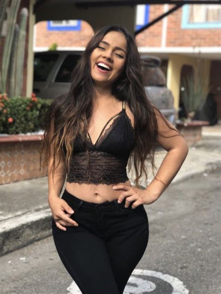 How Old Is Youtuber, Aida Cortés: All About Her