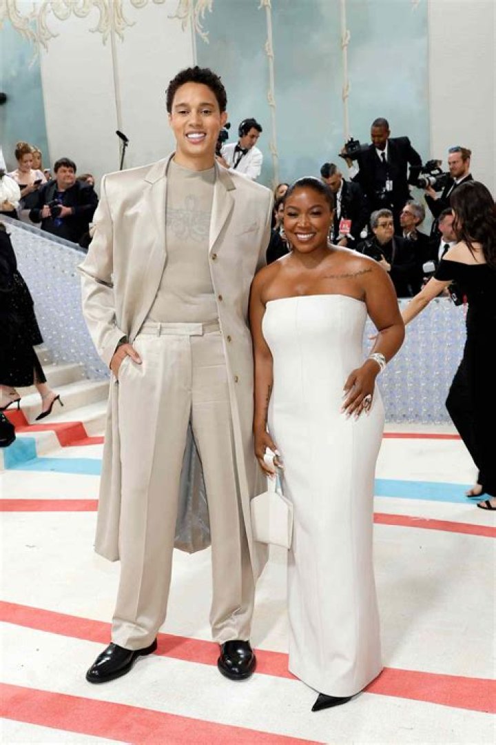 How Tall Is Cherelle Griner | Wiki, Age, Ethnicity, Husband