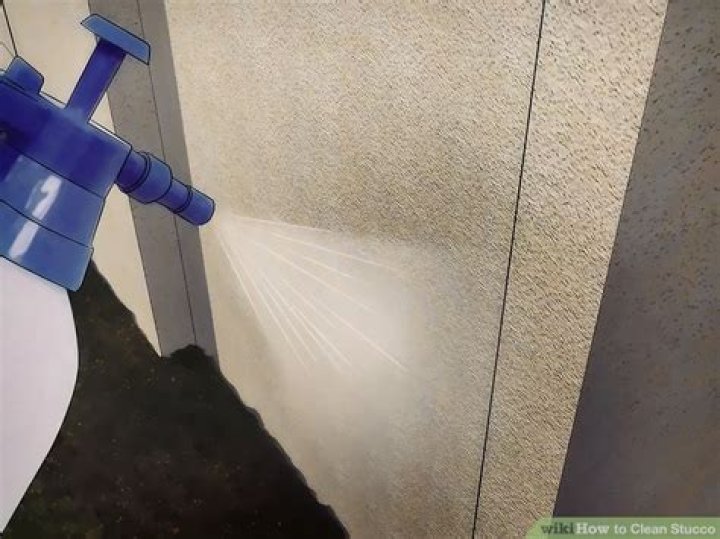 How to clean stucco house