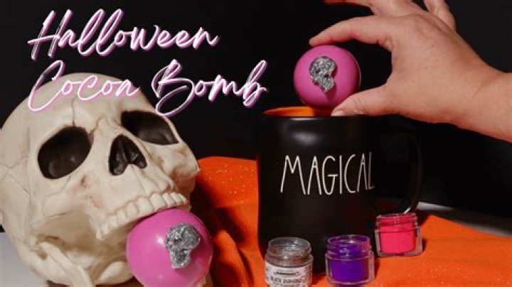 How to make a cocoa bomb