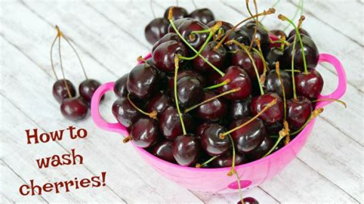 How to wash cherries before eating