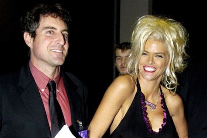 Howard K. Stern Attorney, Biography, Age, Education, Wife, Height, Paternity Dispute and Net Worth