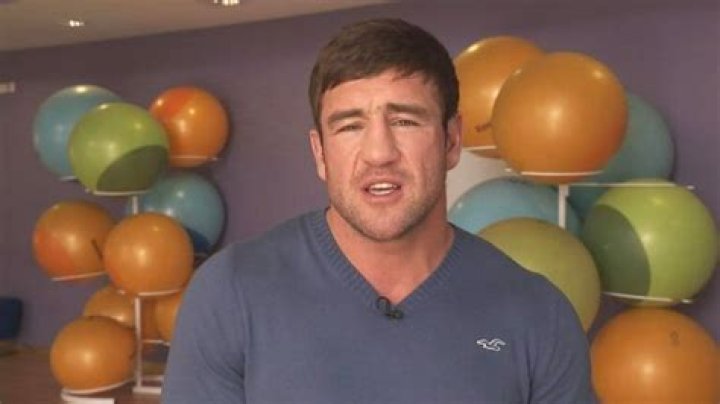 
Is Alex Arthur Married? His Bio, Age, Wife, Family, Height and Net worth 