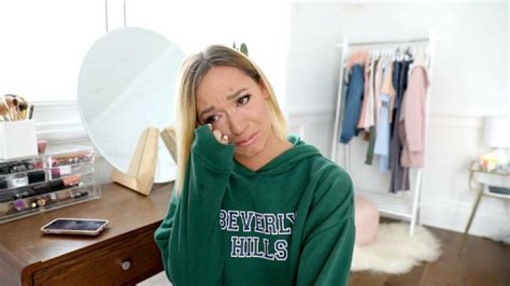 Is Alisha Marie Married? Her Bio, Age, Husband, Shop and Net worth