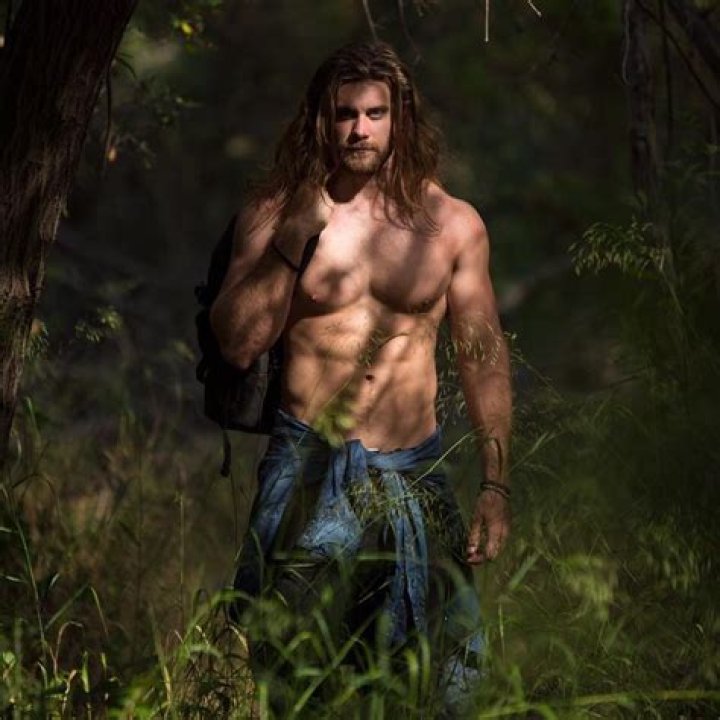 Is Brock O’Hurn Gay? Brock O’Hurn Biography; Height In Feet, Movies, Wife, Hair Routine , Twins