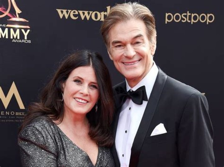 Is Dr Oz Jewish Or A Muslim? Lisa Oz Husband Monolithic Believes & Wiki Details Explored