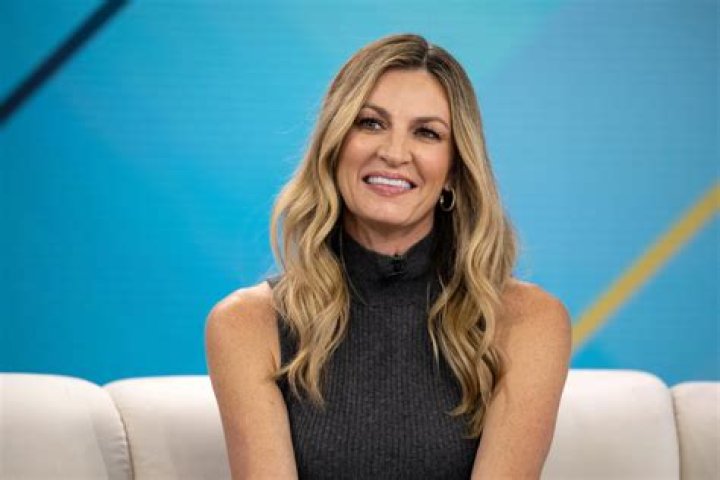 Is Erin Andrews Gay? Get More Information About This American Sportscaster!