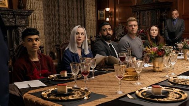 Is It A Cake Courtney Parchman TikTok And Reddit Viral Videos Meaning -Her Height And Family Details