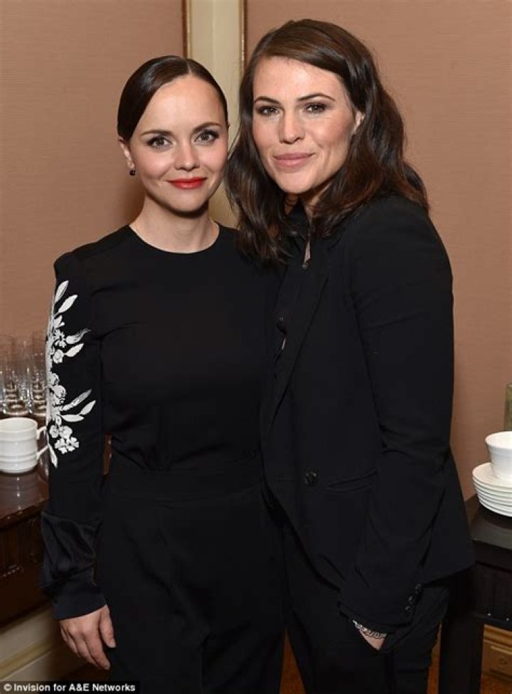 Is Italia Ricci Related To Christina Ricci? Are They Sisters? Net Worth Difference