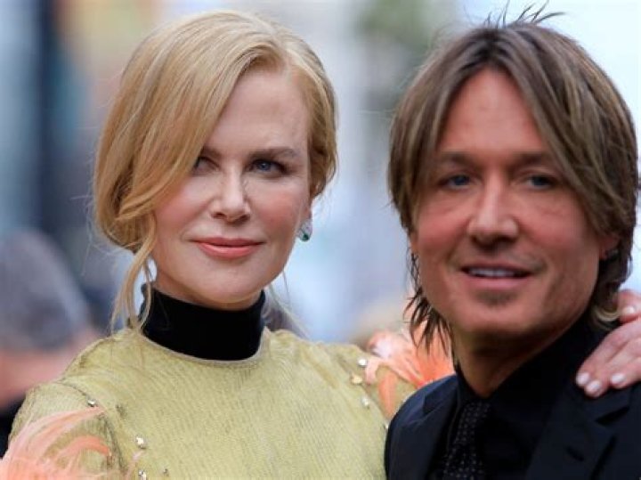 
Is Keith Urban Still Married? Keith Urbans Net Worth, Age, Wife, Biography, Weight, Height, Family, And More 