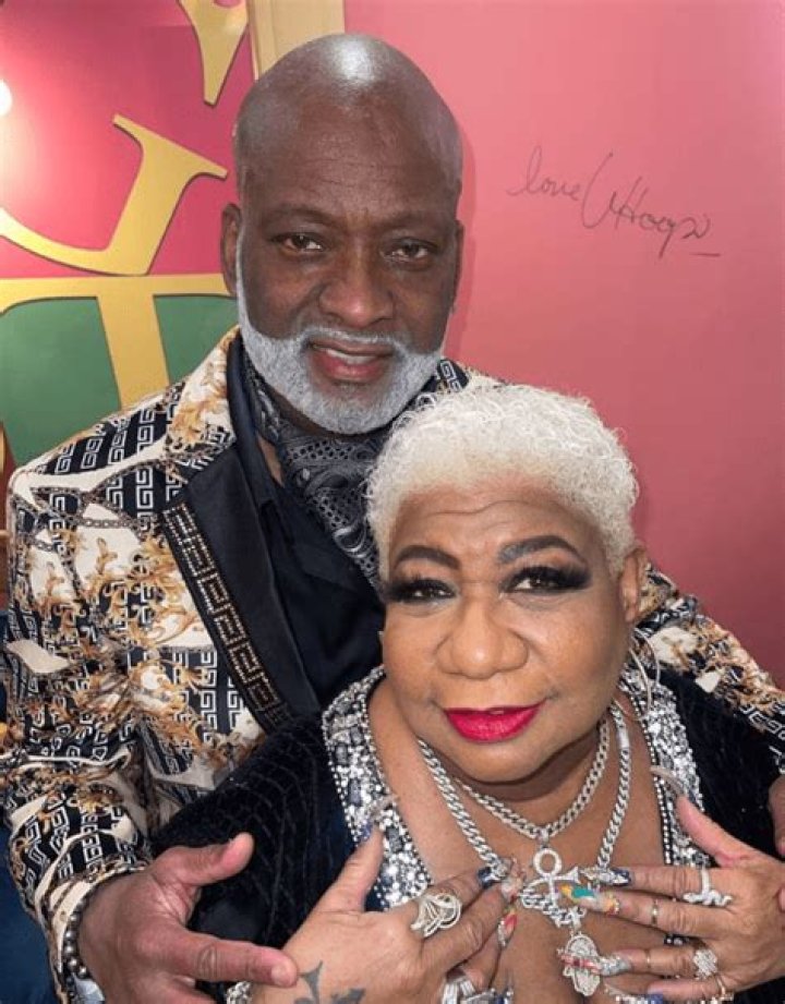 Is Luenell Campbell Husband Still Alive? Health And Illness Update – Children Net Worth