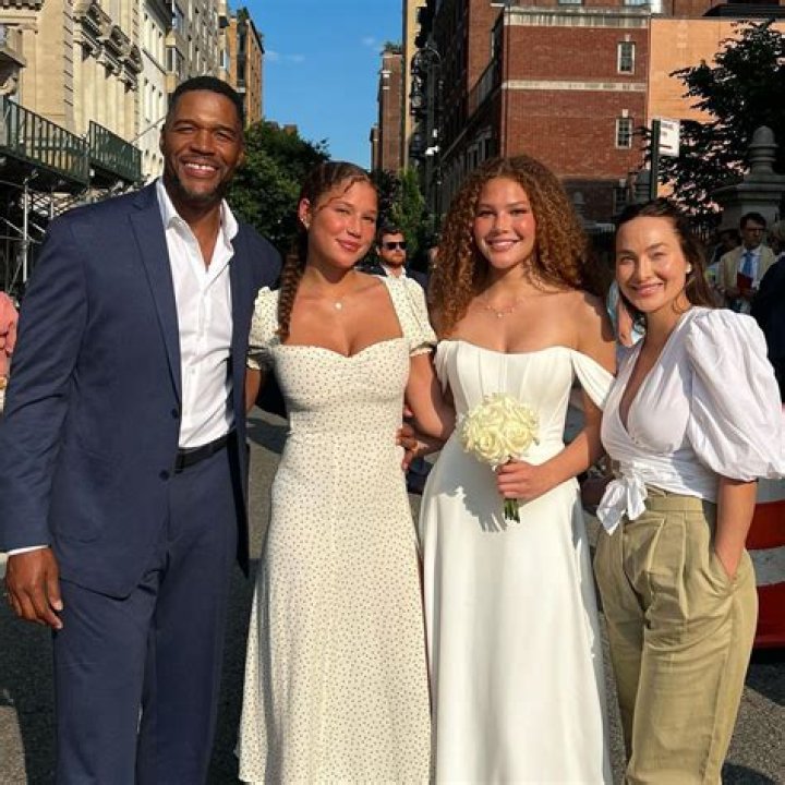 
Is Michael Strahan Married? His Bio, Age, Wife, Kids and Net worth 