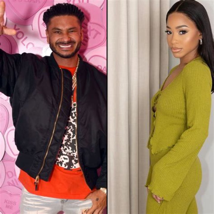Is Pauly D Still Dating Nikki Hall? Relationship & Career Explore