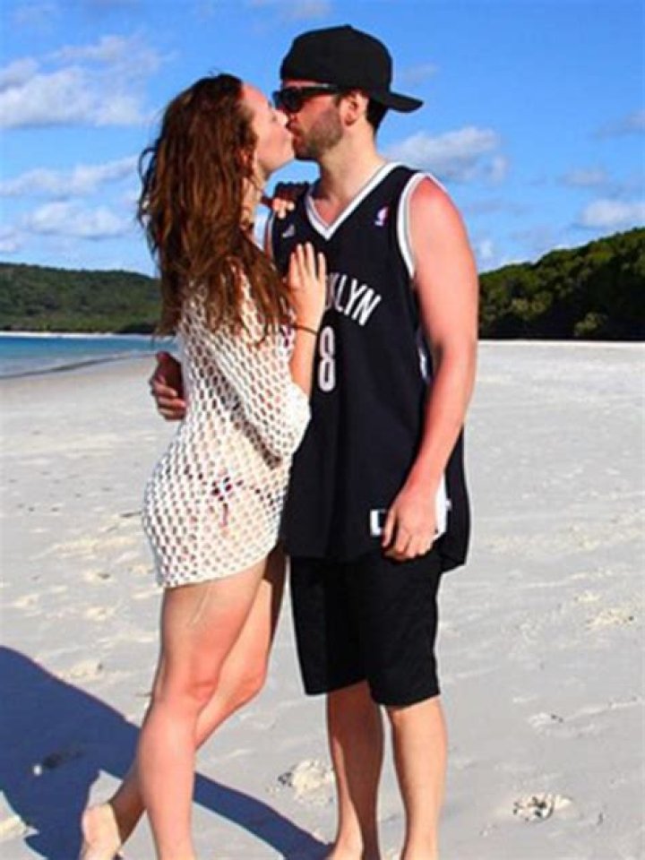 Is Rickie Lee Jones still married? How did Ricki-Lee meet her husband?