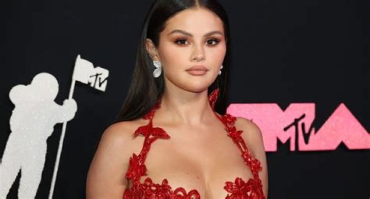 Is Selena Gomez pregnant? Reports about the singer’s pregnancy explored