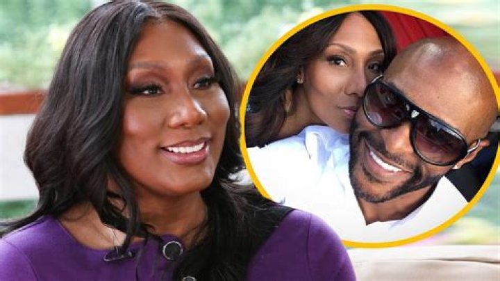 Is Towanda Braxton married to Sean Hall?
