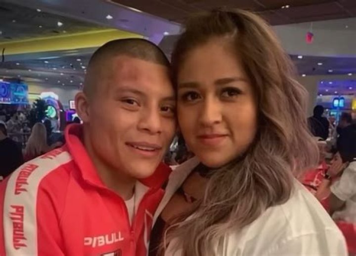 Isaac Cruz Wife: Is Isaac Cruz Married?