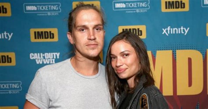 
Jason Mewes Teeth – Why Is It Chipped? Age Wiki & Instagram 