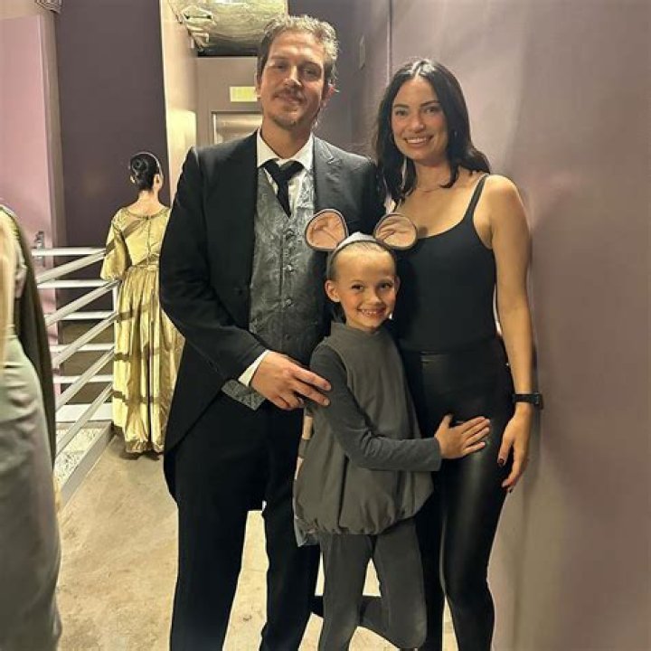 Jason Mewes: Wife, net worth, tattoos, smoking & body facts